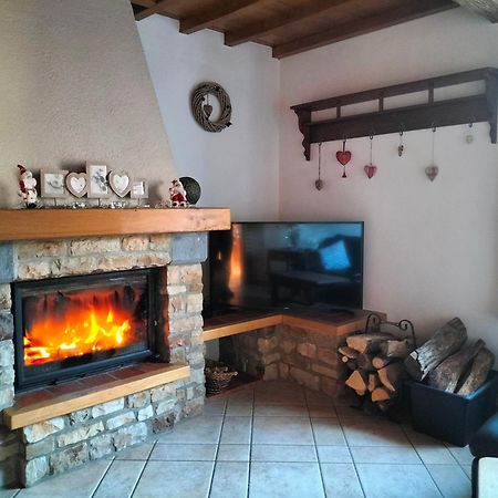 Gite La Dame Au Lit Gite A La Ferme Momignies Екстер'єр фото