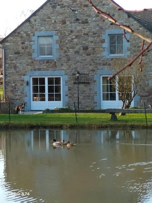 Gite La Dame Au Lit Gite A La Ferme Momignies Екстер'єр фото